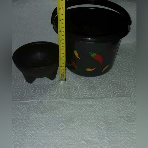 Set of 3 Salsa Bowls + Bonus Chili Pepper Theme Bucket With Handle - Picture 4 of 6